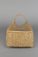 Karuk%20artist%2C%20%3Cb%3E%3Ci%3E%20Basket%3C%2Fi%3E%3C%2Fb%3E%2C%20ca.%201900%2C%20hazel%20shoots%20and%20beargrass%2C%20Museum%20Purchase%3A%20Helen%20Thurston%20Ayer%20Fund%2C%20no%20known%20copyright%20restrictions%2C%2040.35.31
